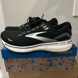 Brooks Running Ghost 15 Running Shoe Size 9